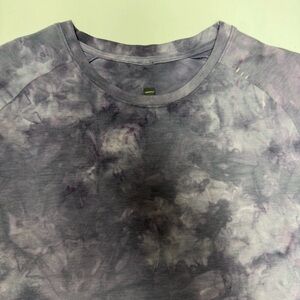 Lululemon License to Train Short Sleeve T-Shirt